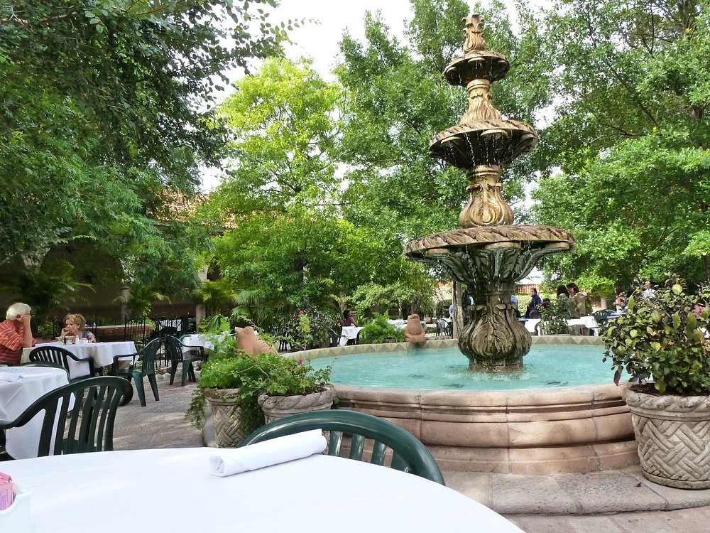 Joe T Garcia's Mexican Restaurant